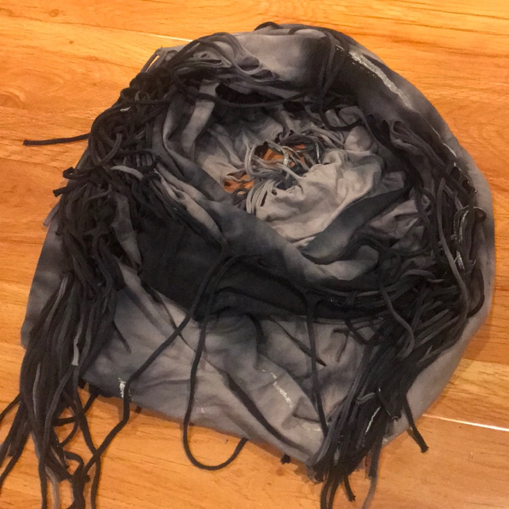 MAJ scarf